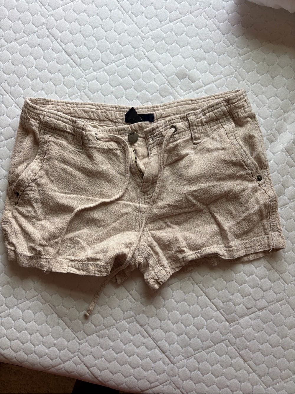 GAP Women's Light Beige Drawstring Cotton-Blend Athletic Shorts